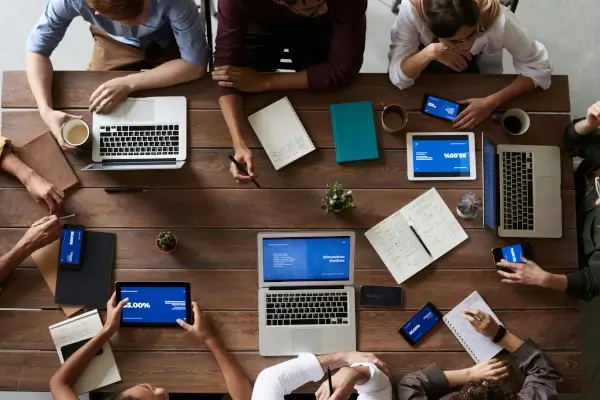 Solusi Inovasi dan Bisnis Solusi Inovasi dan Bisnis